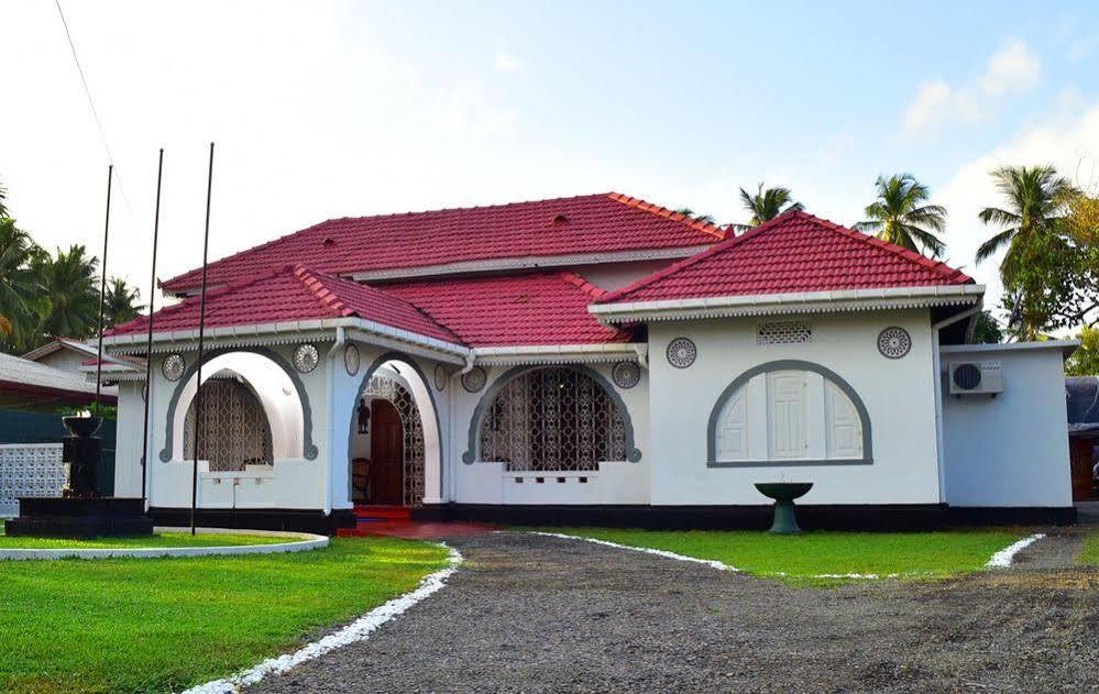 Отель Walawwa Dutch House Я-Эла Экстерьер фото